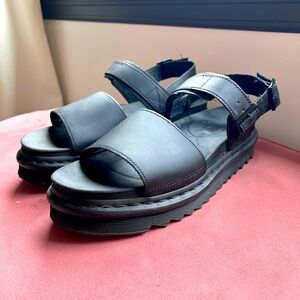 DR. MARTENS | Voss leather sandals